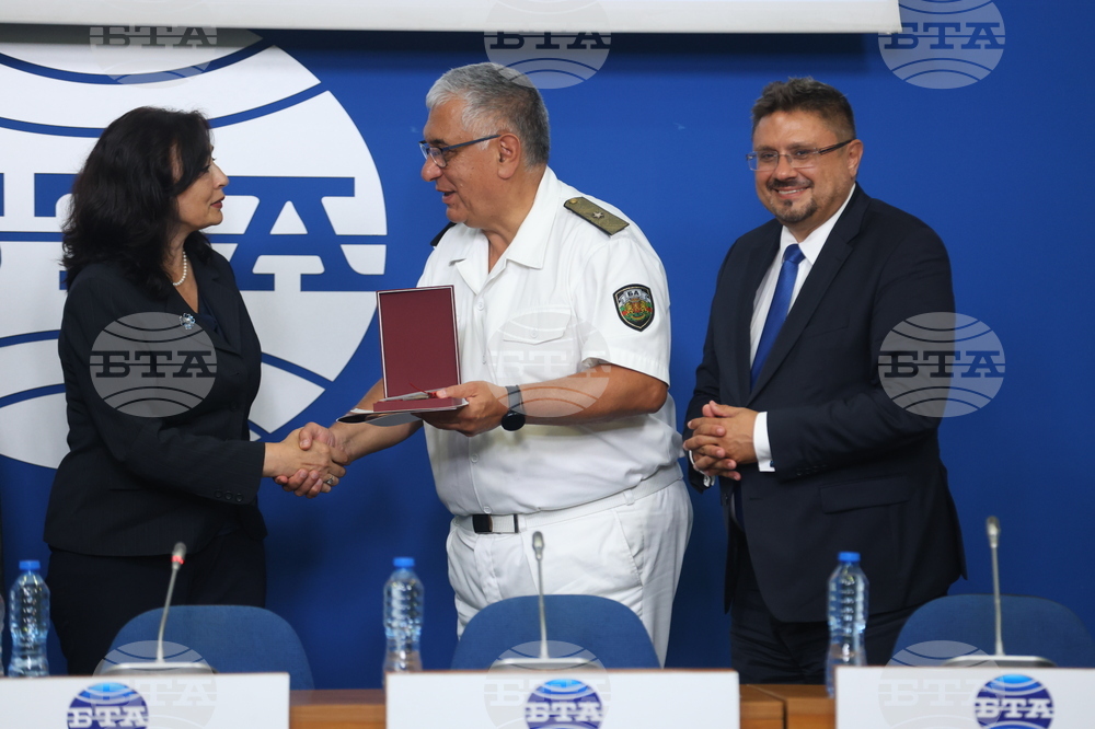 Национален пресклуб на БТА София - Дипломатически институт - награди