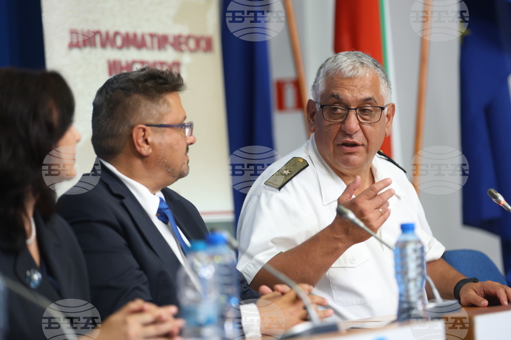 Национален пресклуб на БТА София - Дипломатически институт - награди