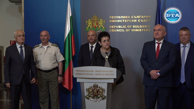 Източниците на финансиране за пострадалите от пожарите са няколко, таван има само за помощта от АСП- до 1578 лв. за спешни нужди, заяви министър Петкова