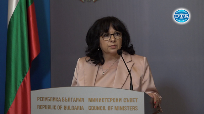 Съветът по сигурността към Министерския съвет набеляза мерки за справяне с пожарите