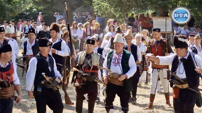 Чакъровите празници бяха открити под звуците на каба гайди край Самоков