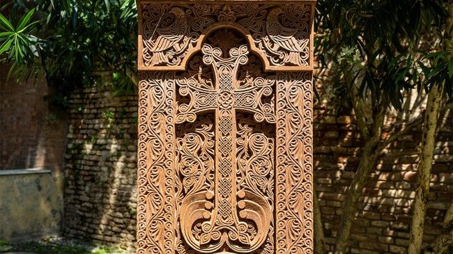 Утре освещават хачкар в двора на арменската църква в Русе 