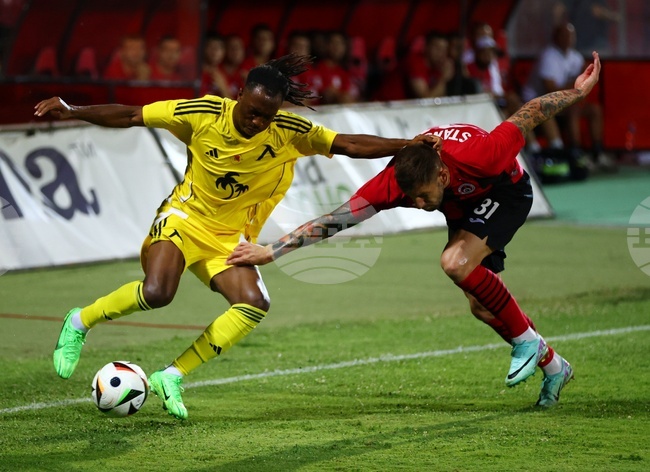 Футбол - Локомотив (София) - Левски