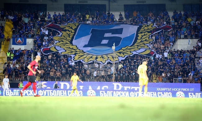 Левски обяви, че билетите за онлайн продажба за домакинството срещу Апоел Беер Шева са изчерпани, но има още за физическа продажба