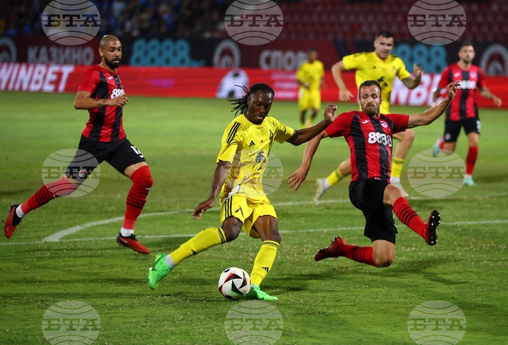 Футбол - Локомотив (София) - Левски