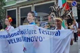 Велико Търново - Международен фолклорен фестивал - дефиле