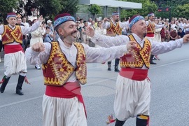 Велико Търново - Международен фолклорен фестивал - дефиле
