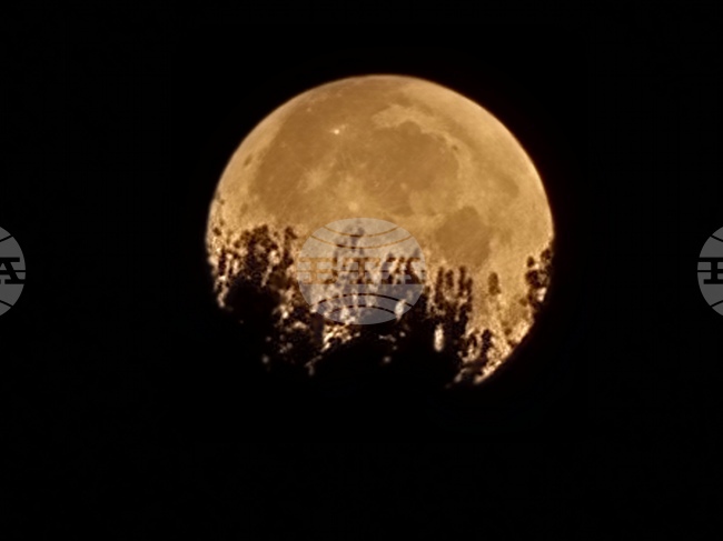 Република Северна Македония - луна