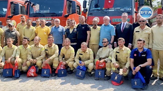 Димитър Главчев награди турските пожарникари, които се бориха с огъня заедно с българските си колеги