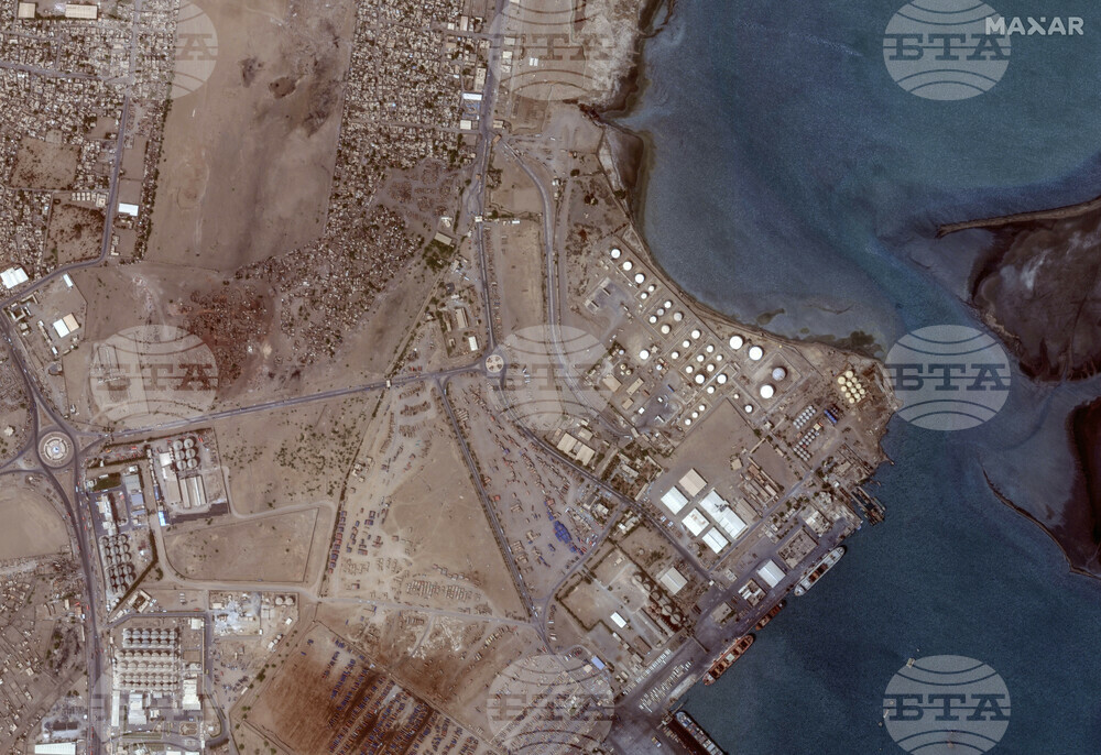 Израелските военни призоваха за евакуация на цивилните от три пристанища в Йемен