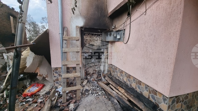 Село Воден - опожарени къщи