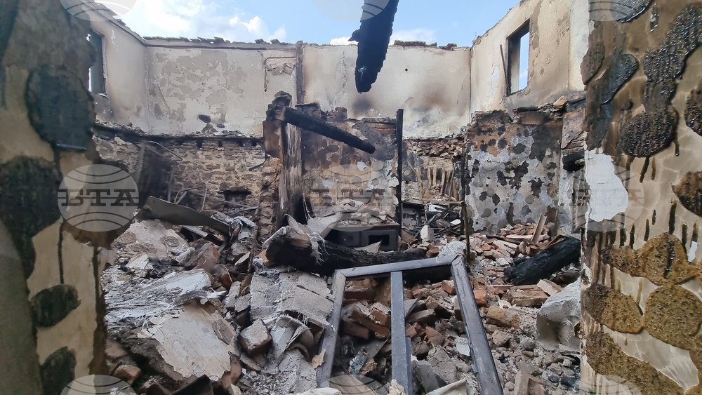 Село Воден - опожарени къщи