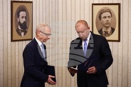 Румен Радев - мандат за съставяне на правителство - ПП-ДБ