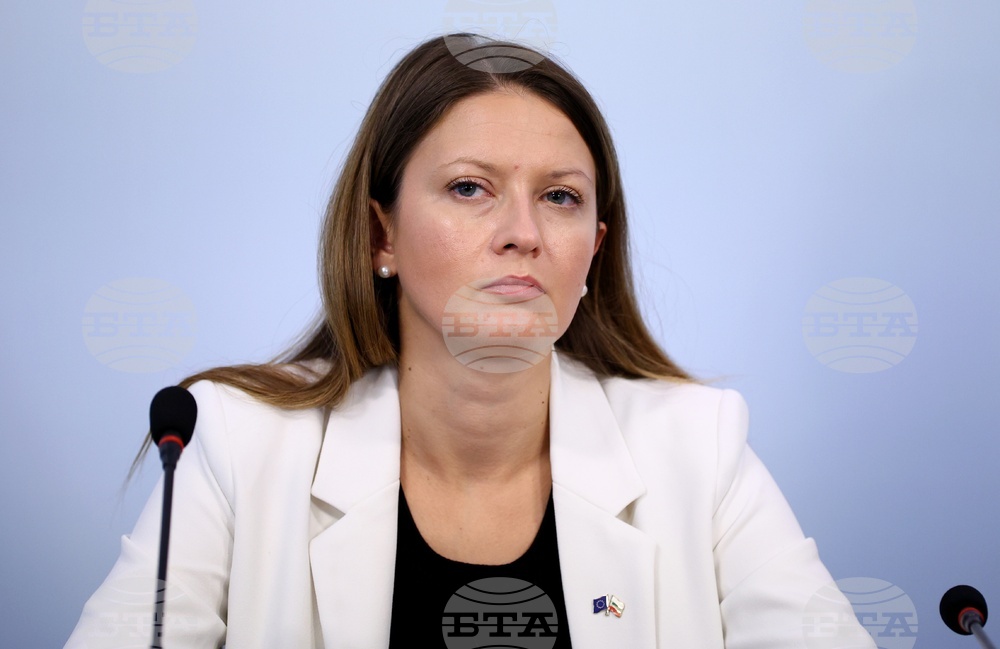 Цветелина Пенкова - брифинг