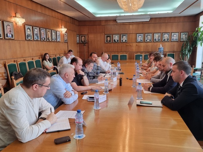 Плевен - народни представители - местна власт - дискусия