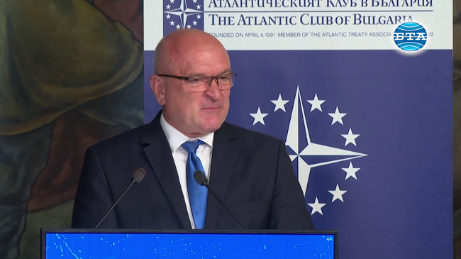 Прогресивно увеличаваме разходите за отбрана, като тази година ще достигнем 2,18% от БВП, каза премиерът Димитър Главчев