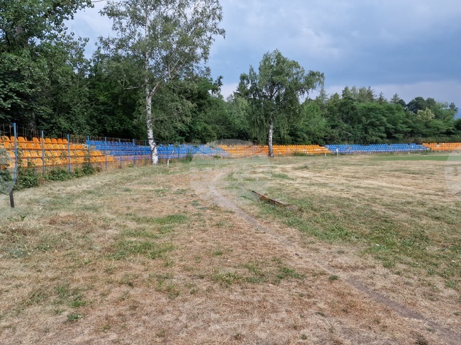 Самоков - лекоатлетическа писта - първа копка