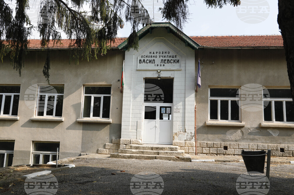Училището в Тръстеник е получило обезщетение от 38 634 лева за отчуждаване на части от имоти за магистралата Русе – Велико Търново