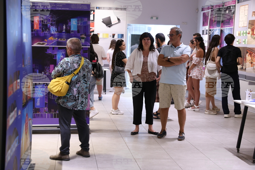 Специалност "Рекламен дизайн" - галерия "Академия" - изложба