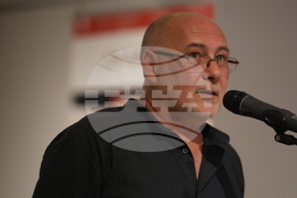 Специалност "Рекламен дизайн" - галерия "Академия" - изложба