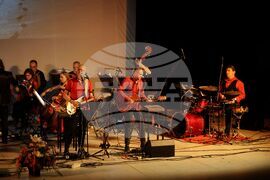 Бургас - група "Фондацията" - концерт