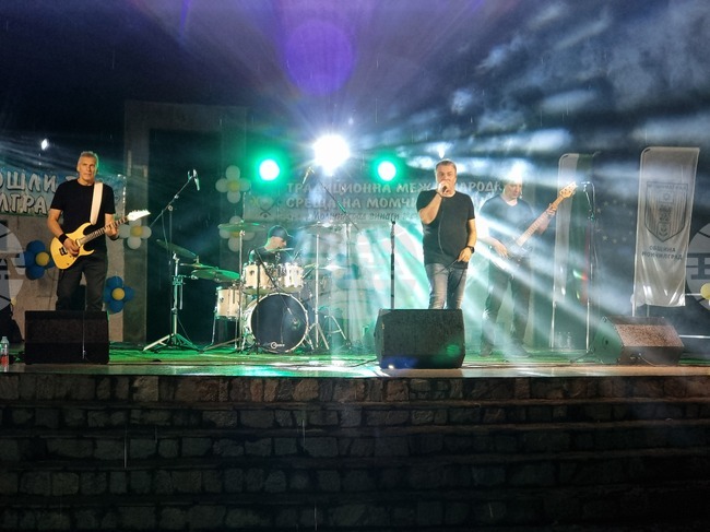 Момчилград - концерт - Б.Т.Р.
