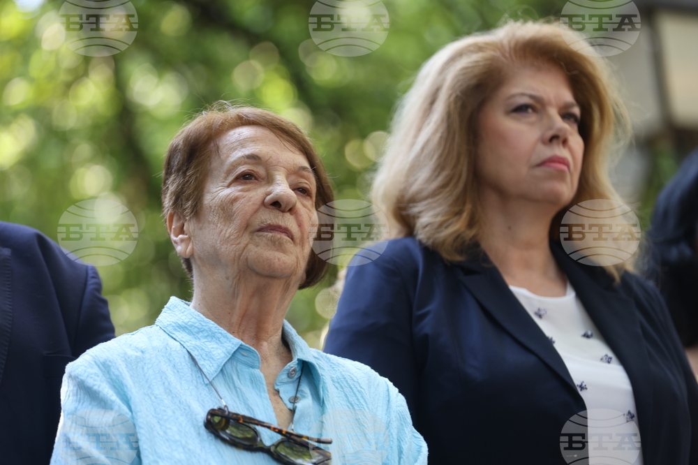 Мемориал „Гарнизонно стрелбище“  - Никола Вапцаров - поклонение