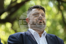 Мемориал „Гарнизонно стрелбище“  - Никола Вапцаров - поклонение