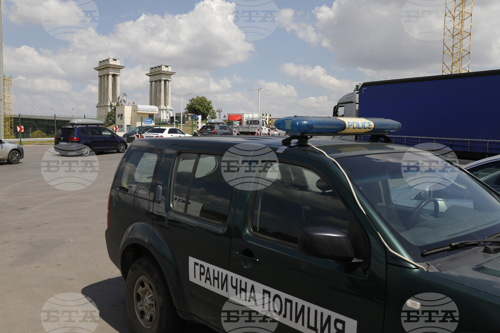 КЗК образува открито производство срещу "Гранична полиция" по жалба за решение за доставка на автомобили