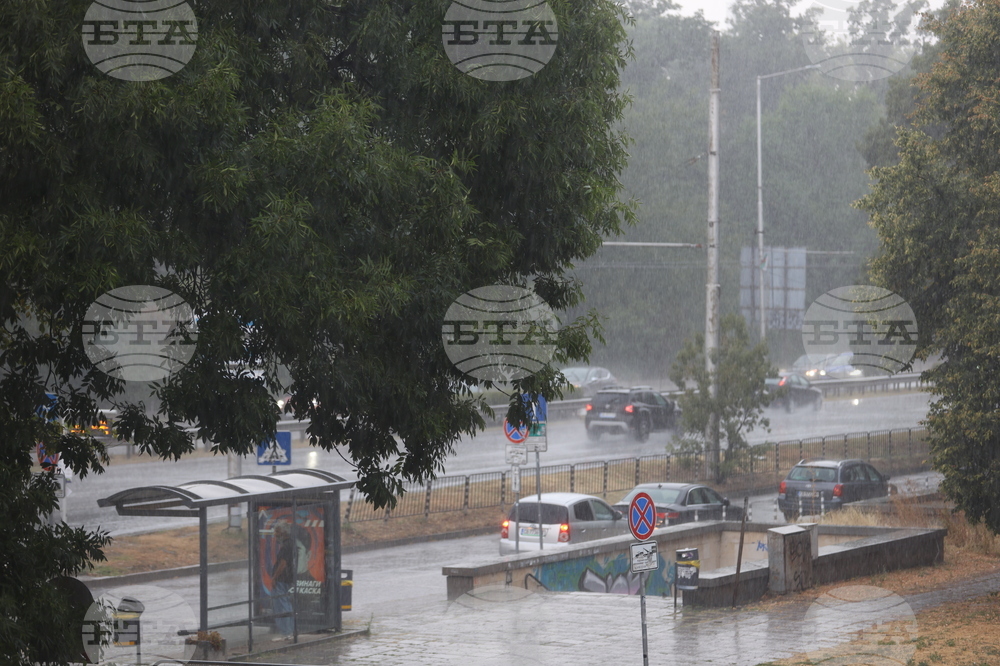 Трима души са загинали, а 21 са ранени при катастрофи в страната през последното денонощие