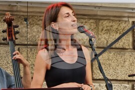 Варна - музикален фестивал „Варненско лято“ - Даниела Белчева - албум "Naive"