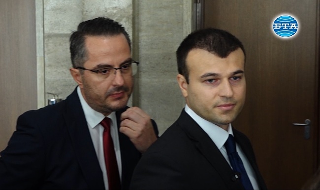 "Възраждане" внася в НС проект за удължаване до края на годината на компенсациите за бизнеса във връзка с цените на тока