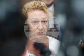 Народно събрание - ПП-ДБ - брифинг - Стела Николова.