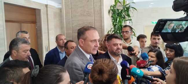 БСП със законови инициативи за райския газ и доброволчеството