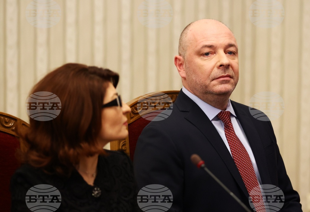 Румен Радев - ГЕРБ-СДС – мандат - връчване