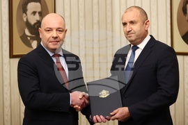 Румен Радев - ГЕРБ-СДС – мандат - връчване