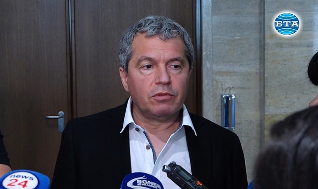 Докладът на временната комисия за разследване на корупционните практики в Агенция „Митници“ е изпратен на прокуратурата, каза Тошко Йорданов