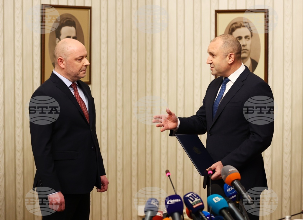 Румен Радев - ГЕРБ-СДС – мандат - връчване