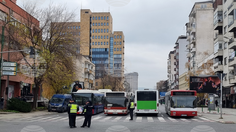 Република Северна Македония - градския транспорт - протест