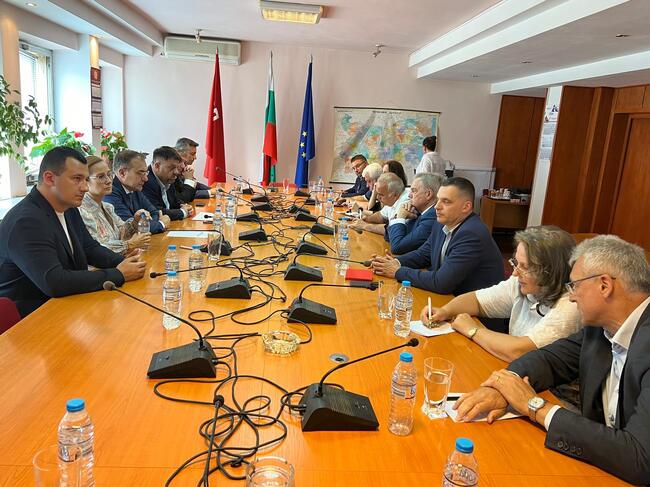 БСП: Широк ляв фронт се създава в навечерието на Бузлуджа