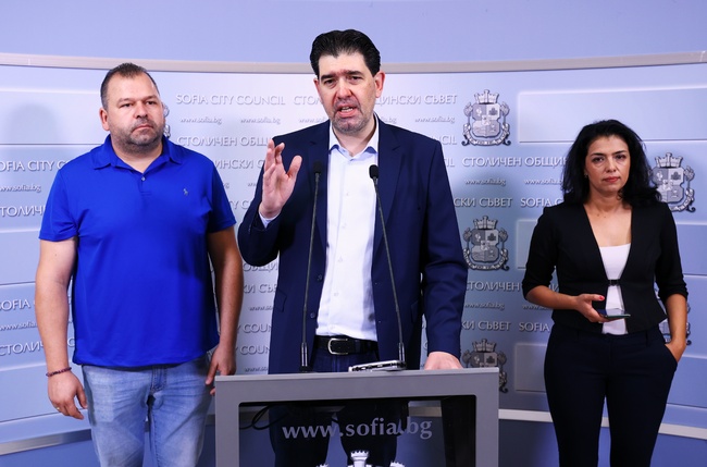 Четвърта градска болница има непокрита загуба от 4 млн. лева, както и задължения от 400 хил. лева, заяви общинският съветник от БСП Ваня Григорова