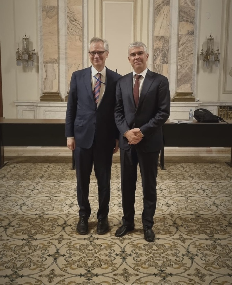 МЕ: Министър Малинов обсъди напредъка по съвместните проекти в областта на ядрената енергетика с Дженифър Гранхолм и Андрю Лайт 