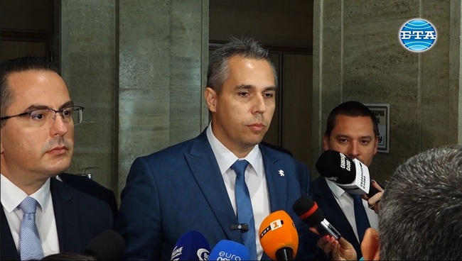 Да отидем на избори, няма смисъл агонията в този парламент да продължава, смята Цончо Ганев от „Възраждане“