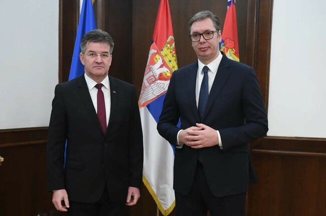 Необходимо е изпълнение на споразумението за Съюза на сръбските общини и зачитане на правата и волята на сръбския народ, заяви сръбският президент