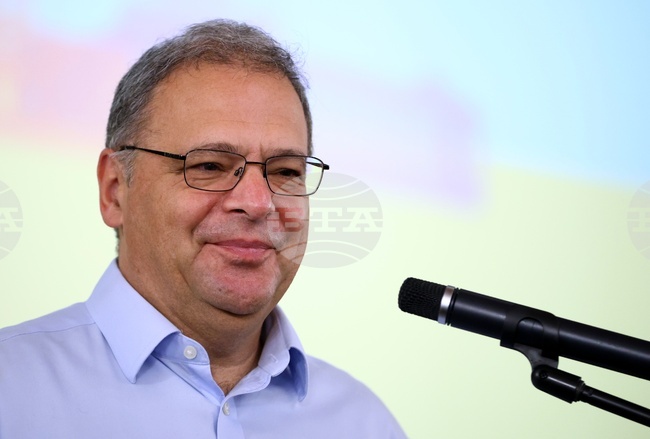 Julian Popov: Minister of Environment and Water