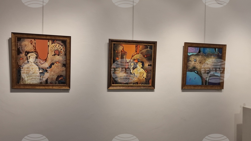 Троян - Галя Герганова - изложба „Интроверсии“