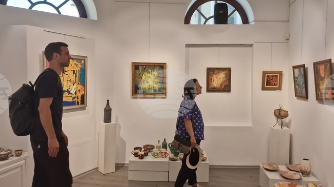 Троян - Галя Герганова - изложба „Интроверсии“