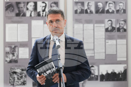 Народно събрание - фотодокументална изложба „Праведникът Димитър Пешев“