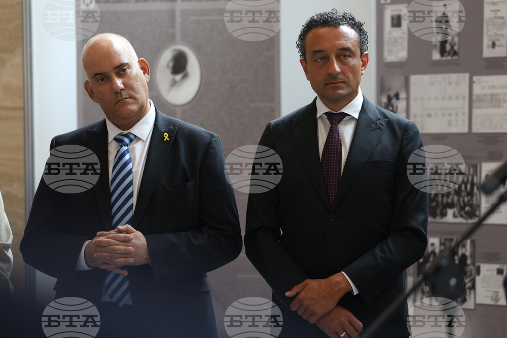 Народно събрание - фотодокументална изложба „Праведникът Димитър Пешев“