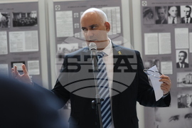 Народно събрание - фотодокументална изложба „Праведникът Димитър Пешев“